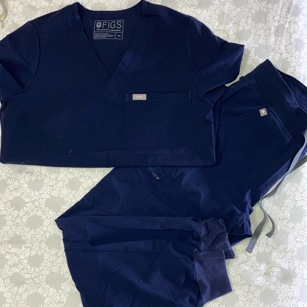 FIGS Navy Blue Technical Collection XS Scrub Set